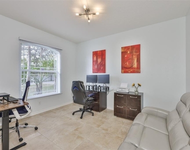 823 Seminole Sky Drive - Photo Thumbnail 5