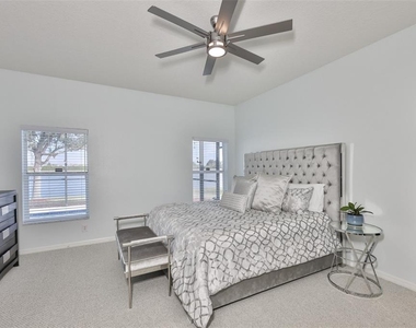 823 Seminole Sky Drive - Photo Thumbnail 20