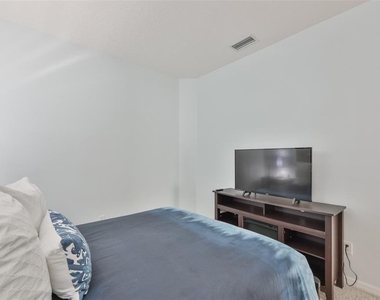 823 Seminole Sky Drive - Photo Thumbnail 33