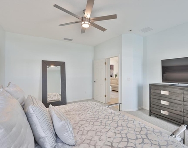 823 Seminole Sky Drive - Photo Thumbnail 19