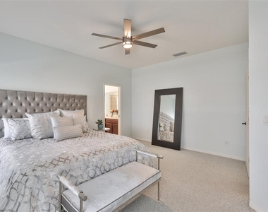 823 Seminole Sky Drive - Photo Thumbnail 22