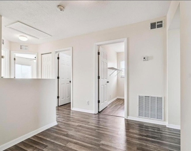 2520 Colony Reed Lane - Photo Thumbnail 12