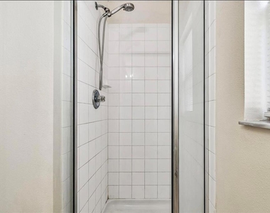 2520 Colony Reed Lane - Photo Thumbnail 11