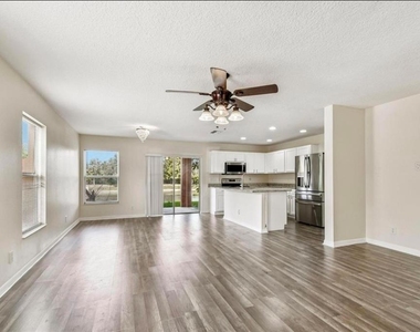 2520 Colony Reed Lane - Photo Thumbnail 3