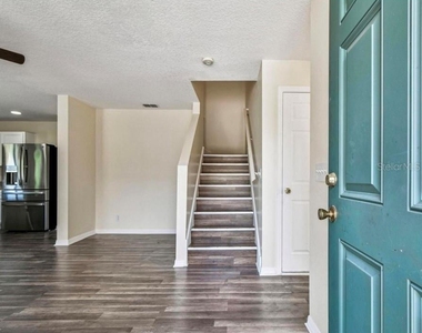 2520 Colony Reed Lane - Photo Thumbnail 2