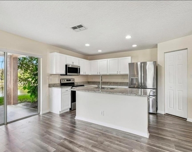 2520 Colony Reed Lane - Photo Thumbnail 6