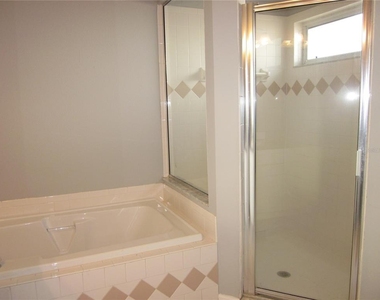 354 Tavernier Drive - Photo Thumbnail 15