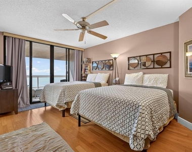 1310 Gulf Boulevard - Photo Thumbnail 12