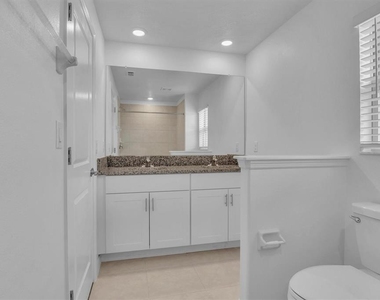 30687 Veridian Way - Photo Thumbnail 11