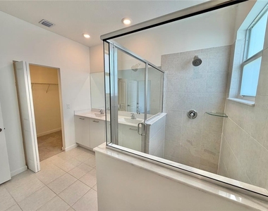 12621 Nw 23rd Place - Photo Thumbnail 24