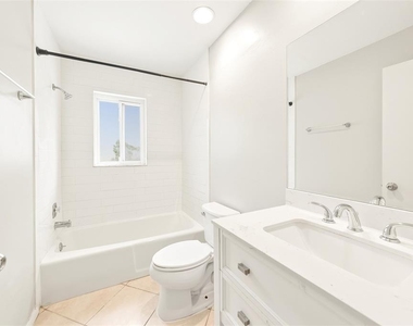 1215 39th Street W - Photo Thumbnail 11