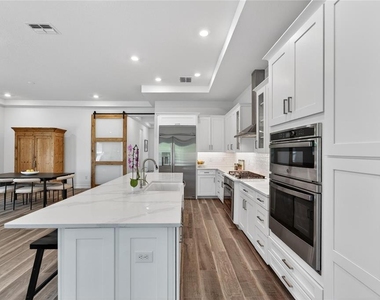 1071 Seagrape Drive - Photo Thumbnail 13