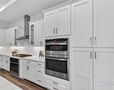 1071 Seagrape Drive - Photo Thumbnail 9