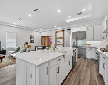 1071 Seagrape Drive - Photo Thumbnail 12