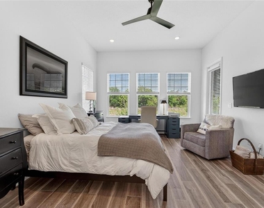 1071 Seagrape Drive - Photo Thumbnail 30