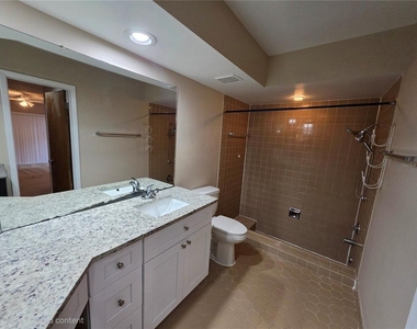 4604 Landscape Drive - Photo Thumbnail 16
