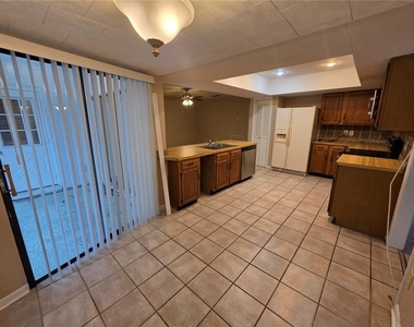 4604 Landscape Drive - Photo Thumbnail 11