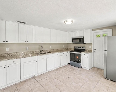 4716 E Linebaugh Avenue - Photo Thumbnail 13