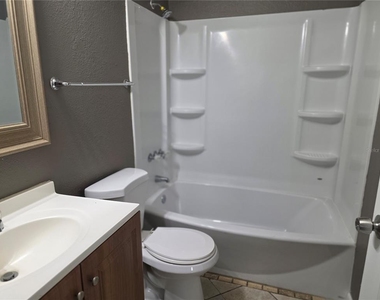 3413 E 12th Avenue - Photo Thumbnail 8