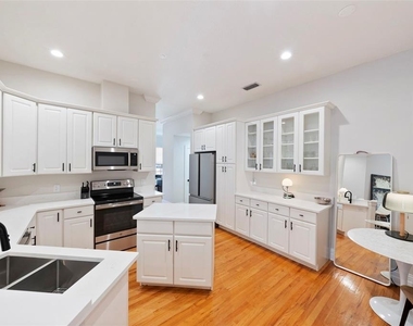 2504 W Tennessee Avenue - Photo Thumbnail 19