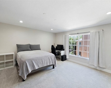 2504 W Tennessee Avenue - Photo Thumbnail 40