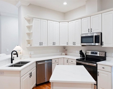2504 W Tennessee Avenue - Photo Thumbnail 21