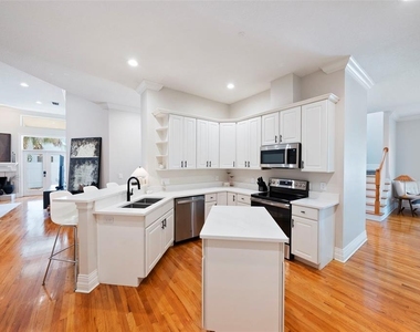 2504 W Tennessee Avenue - Photo Thumbnail 22