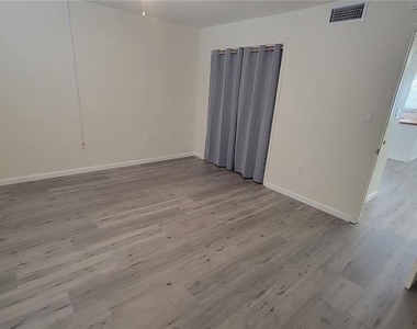 308 Avanda Court - Photo Thumbnail 31