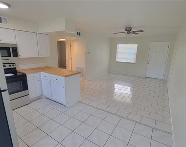 308 Avanda Court - Photo Thumbnail 7