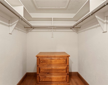 3101 Walnut Street Ne - Photo Thumbnail 36