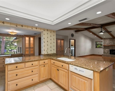 3101 Walnut Street Ne - Photo Thumbnail 23