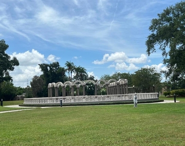 2256 Spanish Drive - Photo Thumbnail 11