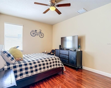 8511 Northton Groves Boulevard - Photo Thumbnail 42