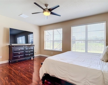 8511 Northton Groves Boulevard - Photo Thumbnail 53