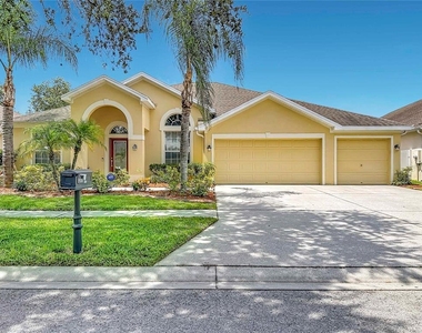 8511 Northton Groves Boulevard - Photo Thumbnail 7