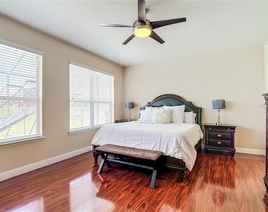 8511 Northton Groves Boulevard - Photo Thumbnail 50