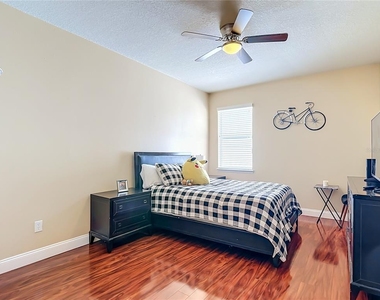 8511 Northton Groves Boulevard - Photo Thumbnail 41