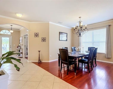 8511 Northton Groves Boulevard - Photo Thumbnail 14