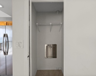 3301 Bayshore Boulevard - Photo Thumbnail 8