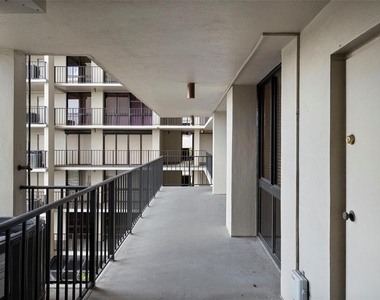 3301 Bayshore Boulevard - Photo Thumbnail 33