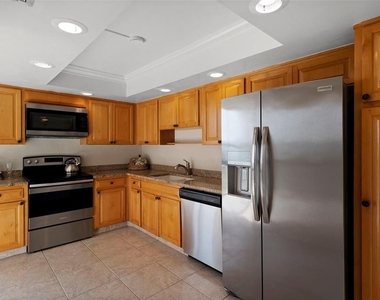3301 Bayshore Boulevard - Photo Thumbnail 7