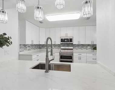 4102 W Bank Avenue - Photo Thumbnail 7