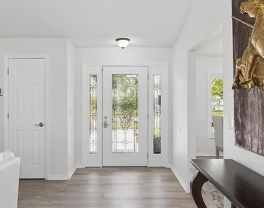 4102 W Bank Avenue - Photo Thumbnail 3