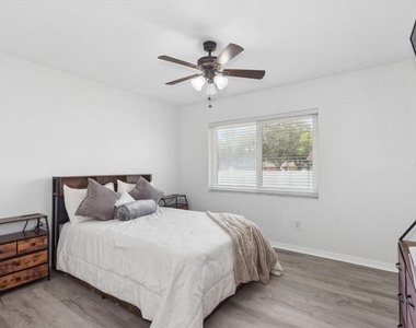 4102 W Bank Avenue - Photo Thumbnail 26