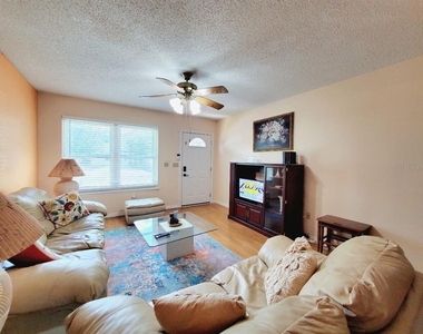 8724 Cobbler Place - Photo Thumbnail 3