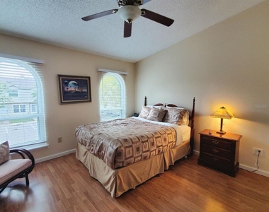8724 Cobbler Place - Photo Thumbnail 15