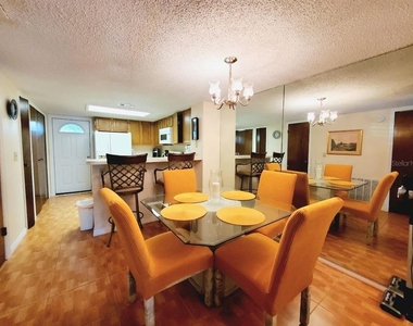 8724 Cobbler Place - Photo Thumbnail 5