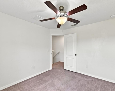 31141 Claridge Place - Photo Thumbnail 18