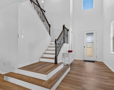 11406 Green Harvest Drive - Photo Thumbnail 15