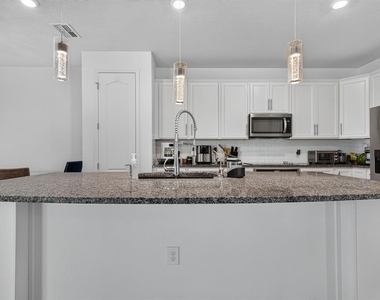 11406 Green Harvest Drive - Photo Thumbnail 8